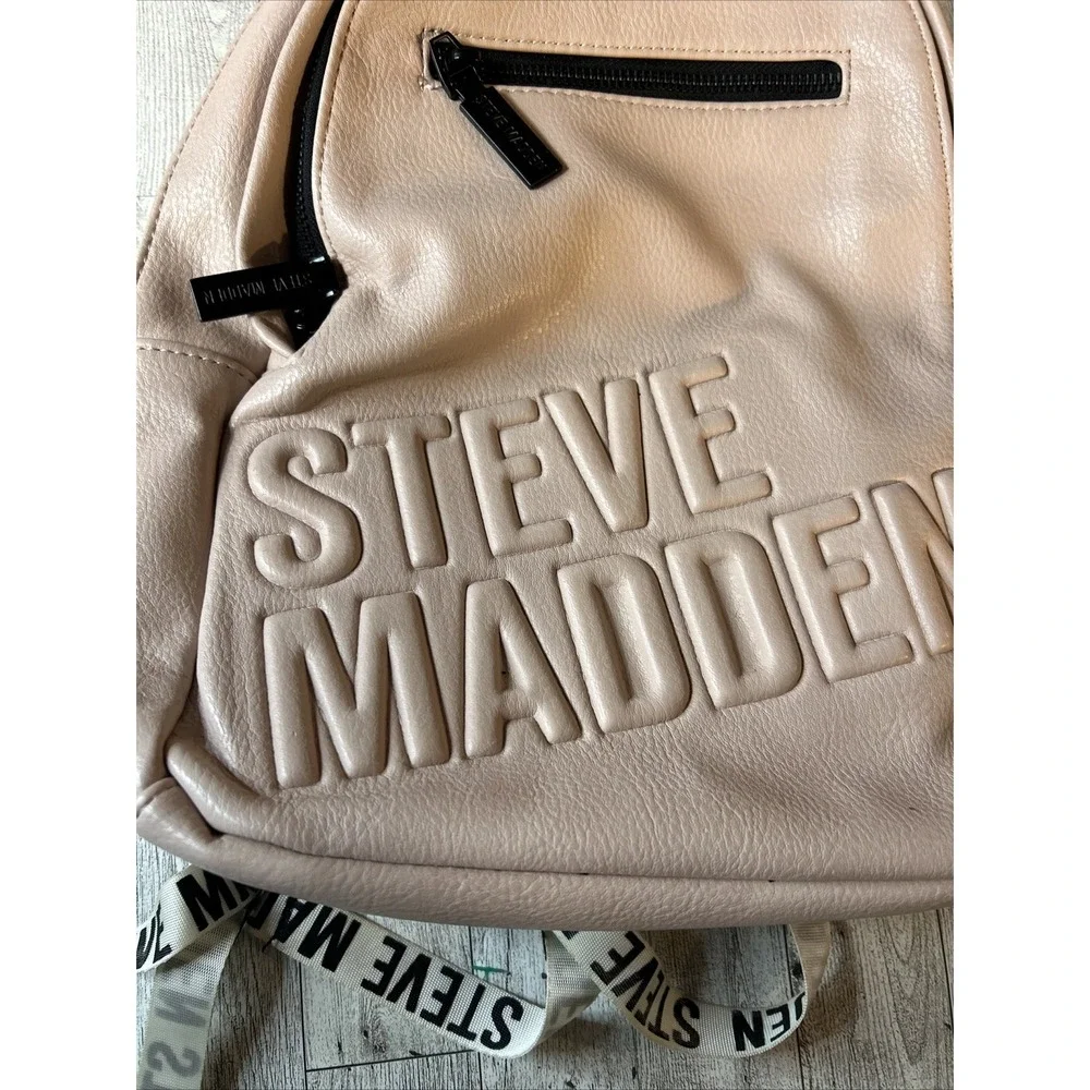 Steve Madden Blush Logo Backpack Faux Leather Zip Closure Women‎